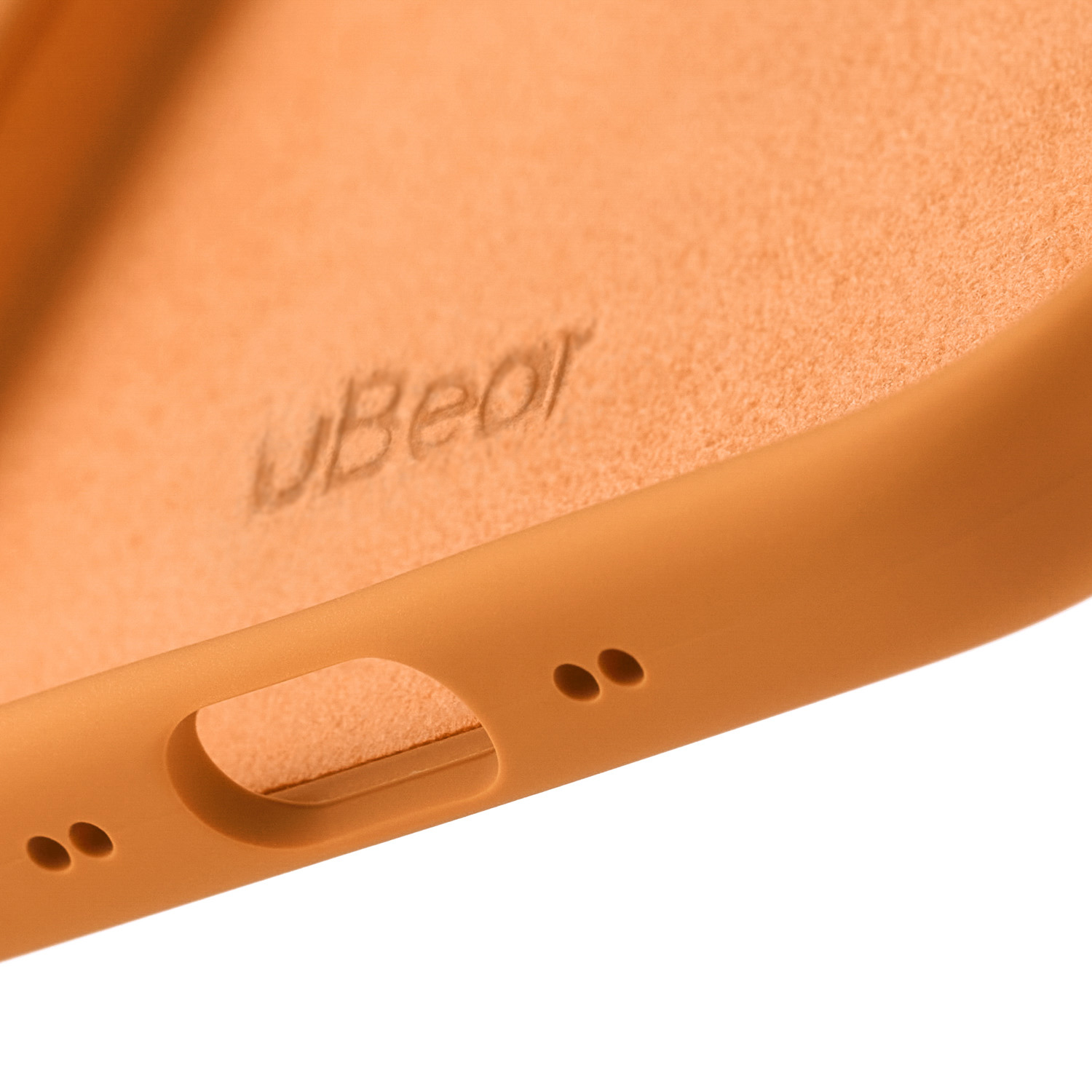 На фото изображено Чехол защитный uBear Touch Mag Case для iPhone 17 Air, MagSafe, оранжевый