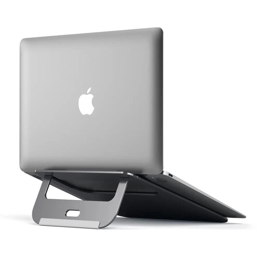 На фото изображено Подставка Satechi Aluminum Portable & Adjustable Laptop Stand для MacBook, серый космос