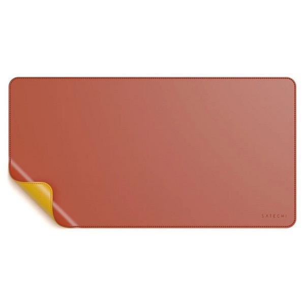 На фото изображено Коврик Satechi Dual Side ECO-Leather Deskmate, желтый/оранжевый